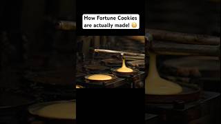 Download lagu How Fortune Cookies are actually made! 😳 Part 1 #fortuner #cookies #fortunetelling mp3