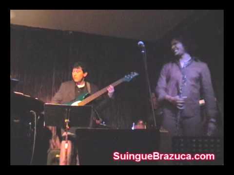 SUINGUE BRAZUCA - Live at Paris Cat Jazz Club - "É Com Esse Que Eu Vou" - Samba Jazz