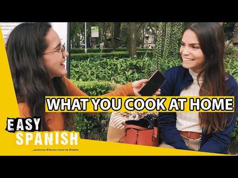 WHAT MEXICANS COOK AT HOME | Easy Spanish 179