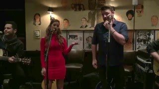 Chris Young &amp; Cassadee Pope Perform &quot;Think of You&quot; at CRS