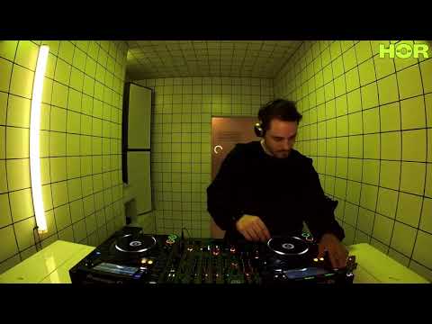 Mass Invites - Arthur Robert / April 20 / 9pm-10pm