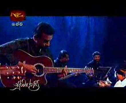 Suramya Rathriya with Amarasiri peris (5)