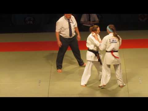 Anna Efremova VS Ekaterina Arapova