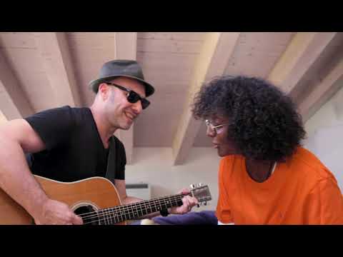 #ShakeYourMorning - Dark Room pt. 2 - Senhit