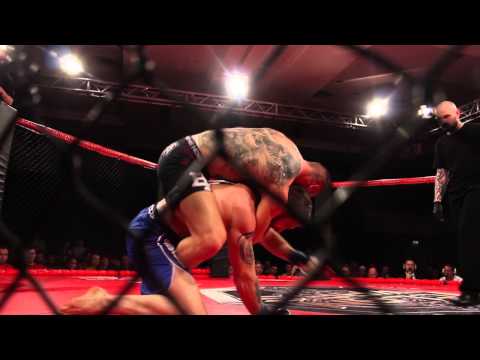 Michael Davern vs Simon Loughlin at Clan Wars 22