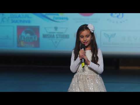 Spectacolul Ingerii Craciunului 2019  - clasa canto prof.Alisa Onica