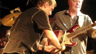 THE VENTURES -- &quot;CARAVAN&quot;