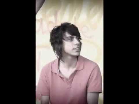 De'quell&Kuram Ayık Kafayla Geyik 2010)