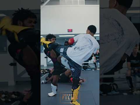 STRAIGHT POWER! ELITE MMA SPARRING🔥⚔️ #BOXING #MMA #FIGHTCAMP #KICKBOXING #MUAYTHAI #SPARRING #BJJ