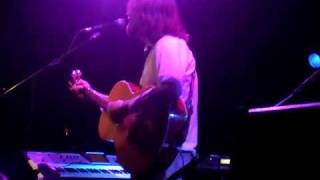 &quot;Annie Let&#39;s Not Wait&quot; Guillemots @ Glasgow&#39;s Classic Grand