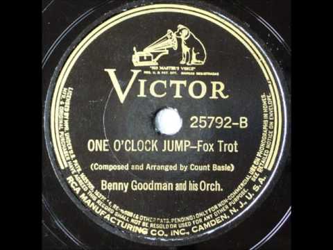 Benny Goodman "Yankee Doodle Never Went To Town" (1935) LYRICS HERE