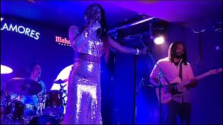 silent night cover of Sharon Jones and the dap kings.  miss Davis and the Forty-five's 23.12.23.