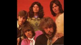 TRAPEZE  -  "Wake Up, Shake Up"