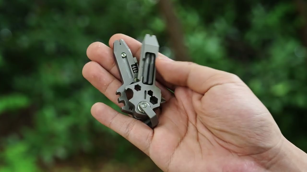 KeyMaster 3.0: The Next Evolution of Key-Shaped Toolbox - YouTube