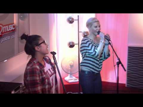 Jessy & Abie Flinstone - Innocence '12 (live bij Q)