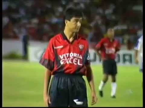 Bebeto (Vitória) - 27/07/1997 - Bahia 3x3 Vitória - 2 gols
