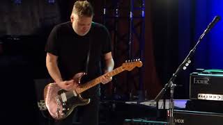 Movin' On - Ben Harper & Charlie Musselwhite