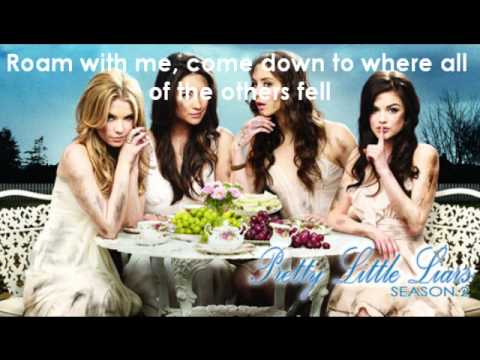 Where The Lonely Ones Roam - Digital Daggers w/ Lyrics ON SCREEN