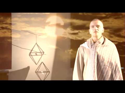 "KARAVĪRS" monoizrāde