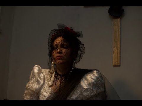 Evelyn Cornejo - La Culpa (Video Oficial)