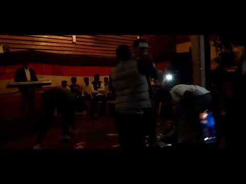 new Asheetuu Caalaa stage performance on his first concert