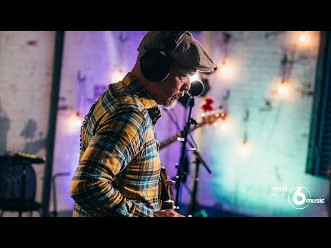 Pixies - In the Arms of Mrs. Mark of Cain (6 Music Live Room)