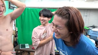 ともやん顔の前でいろいろされてるのにゲームに夢中なのwwwwwでコオロギにビックリするのww - 臭すぎたwww