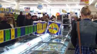 preview picture of video 'opening nw. supermarkt lidle in Vinkhuizen groningen'