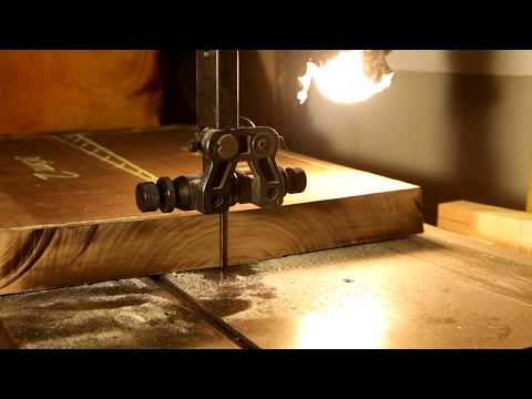 Madia In Faggio e Noce - Beech and Walnut Credenza