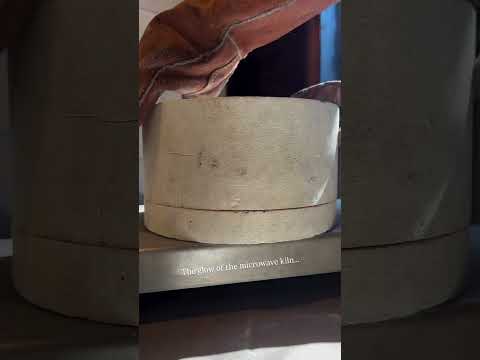 Learn how to fire pottery in a microwave! Check out my online course, available on demand