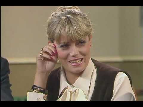 Are You Being Served   S07E05   The Hero