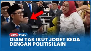 Download lagu Banjir Pujian, Pasha Ungu Diam Tak Ikut Joget Beda dengan Politisi Lain mp3 Download lagu Banjir Pujian, Pasha Ungu Diam Tak Ikut Joget Beda dengan Politisi Lain mp3