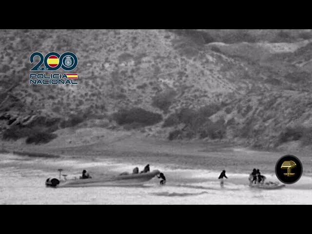 La Policía detiene a 24 personas por la inmigración ilegal entre el norte de África y España