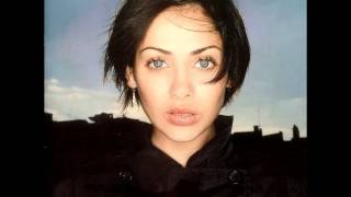 Download lagu Natalie Imbruglia: 'Left Of The Middle' mp3