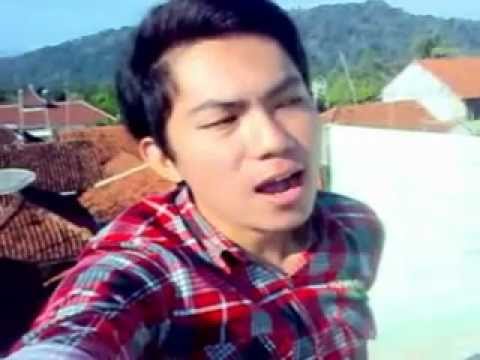 kenalan di FACEBOOK  (LAGU KARYA SAYA)