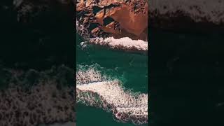 Drönare - Vågor mot en strand i Chile (#Shorts)