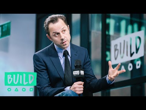 Giovanni Ribisi Talks About Bryan Cranston On "Sneaky Pete"