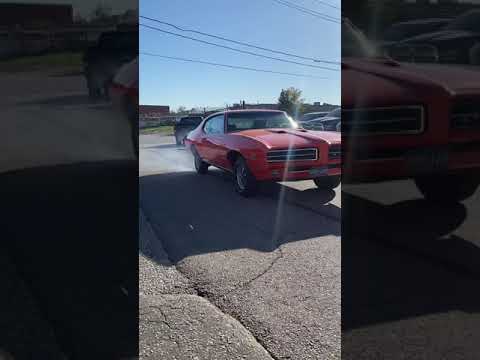 1969 Pontiac GTO “ The Judge” Ram Air IV burnout