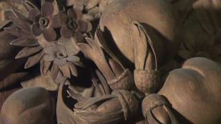 preview picture of video 'Grinling Gibbons' carvings at Hampton Court Palace'