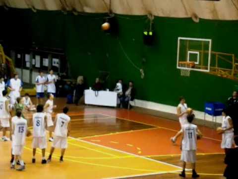 Nick-iverson xristouggeniatiko 2009-10