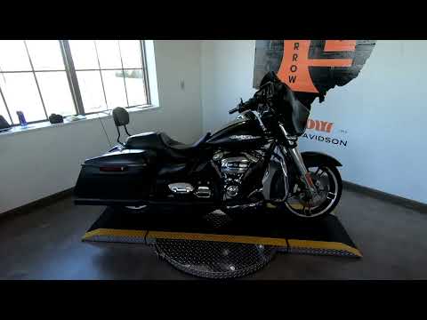 2017 Harley-Davidson Street Glide Special Touring FLHXS