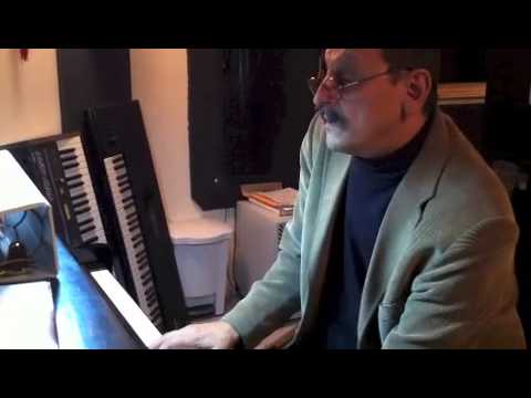 Miki Petkovski analyzes harmony of "Bohemian Rhapsody" by Queen during lesson time.