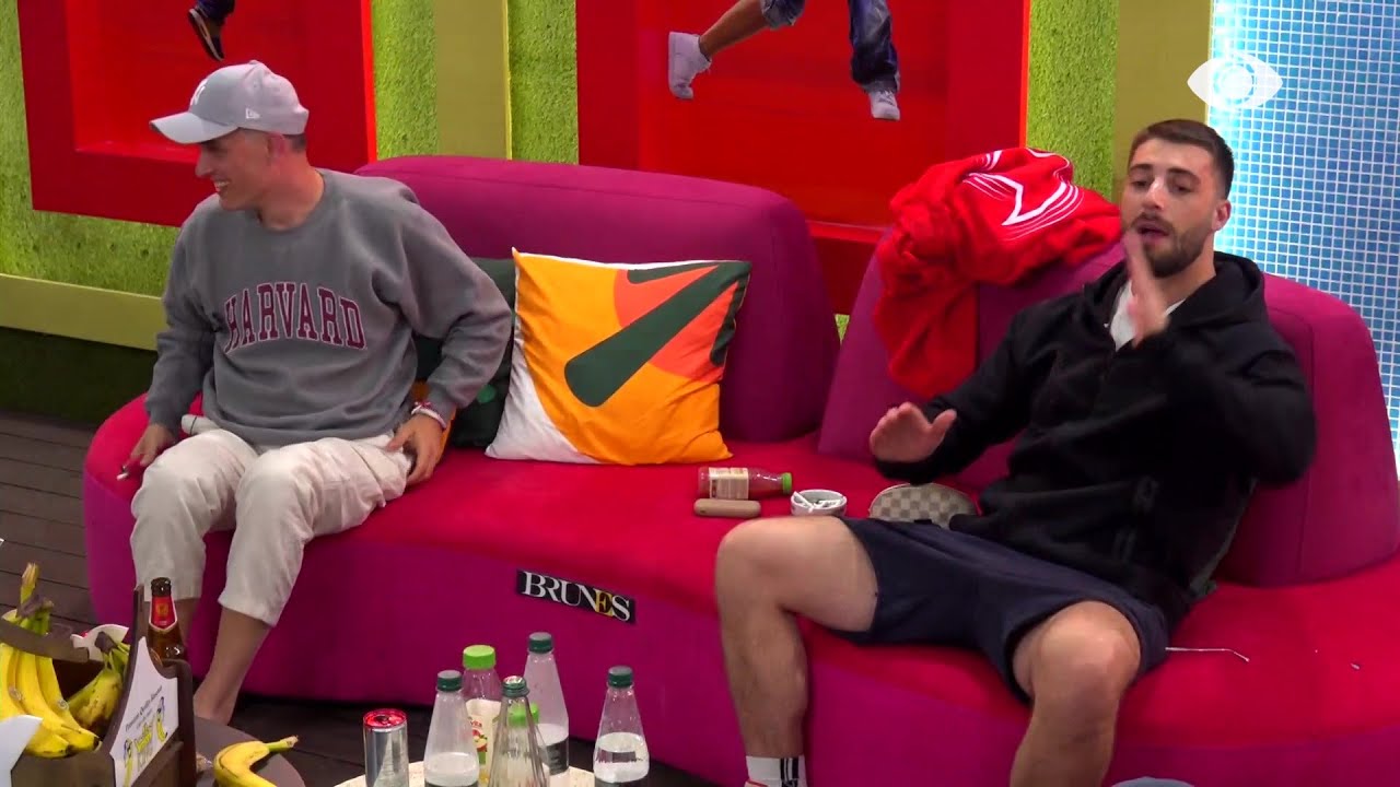 “Dua dialog dhe jo monolog”/ Juli-Meritonit: Çfarë pune ke ti