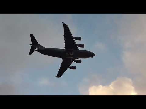 C-17 Globemaster III - Flying Over Hotel Del Coronado