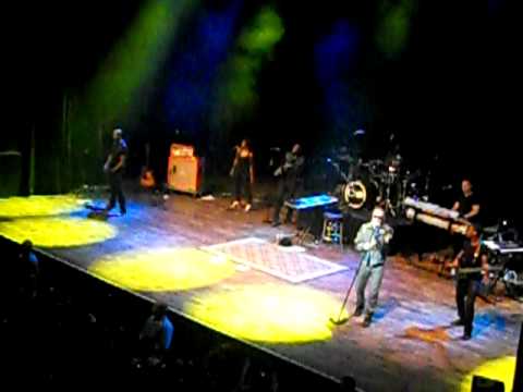 Mike Posner - Do You Wanna (Live in St. Louis)