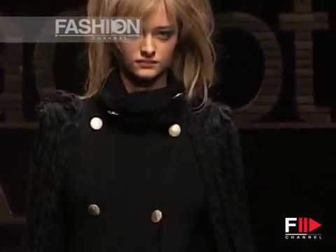 "Laura Biagiotti Roma" Autumn Winter 2003 2004 Milan 3 of 4 Woman by FashionChannel.mov