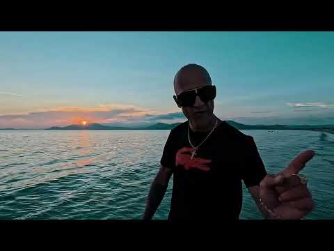 Robin Du Bitume - UN LION SOLITAIRE (clip officiel)