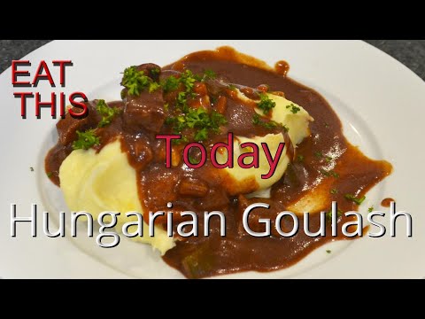 Slow Cooker Hungarian Goulash | Easy Stew