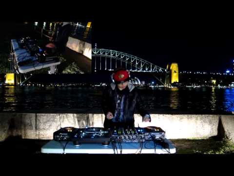 DJ Cotts & Ravine ft Gammer (UK) - B2B Hardcore Mix by the Sydney Harbour Bridge!
