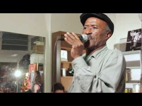 Kolombolo Apresenta: Toinho Melodia - Le Bolivia